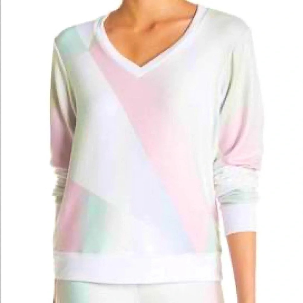 Wildfox Baggy Beach Jumper Kaleidoscope sweatshirt in pastel size medium